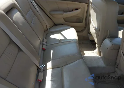 2004 Honda Accord 3.0 Ex z USA, uszkodzony, nr VIN 1HGCM66534A088101